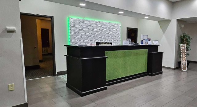 Ramada by Wyndham Burkburnett / Wichita Falls, Boek Hotel Burkburnett Texas