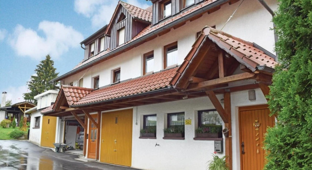 2 Bedroom Amazing Home In Alpirsbach-Römlinsdorf, Reserva ahora Hotel  