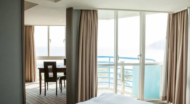 Номер Comfort Pacific Hot Spring Hotel Green Bay