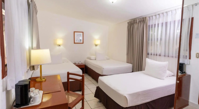 Трёхместный номер Standard Best Western Las Mercedes Airport