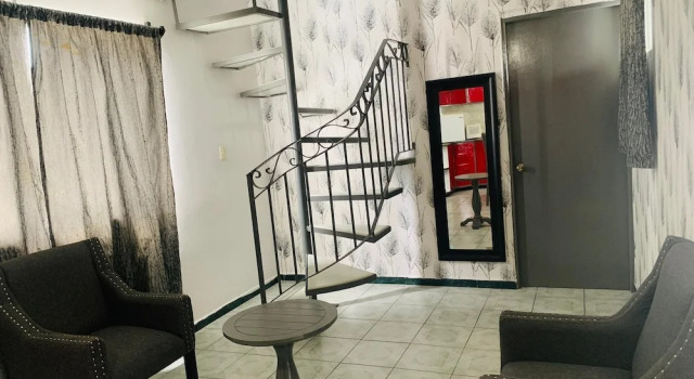 Люкс с балконом Hotel & Suites Bausan