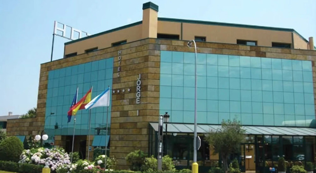 Jorge I, Prenota Hotel Lugo 