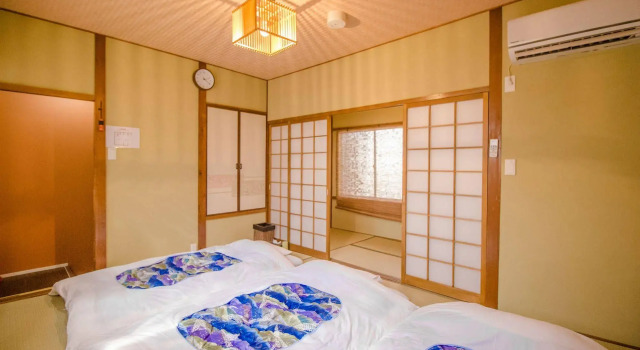 Kamogawa Nanajo, Book Hotel Nishi-kujō-Toriiguchichō Kyoto