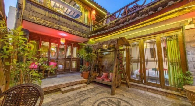 Yunqi Jiazhu Inn, Забронировать Отель Лицзян Юньнань, рядом с White Horse Dragon Pond Temple