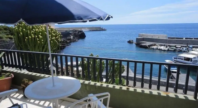 Wonderful Apartment in Front of the sea, Book Apartment Hotels in Sicily with Parking, Parking