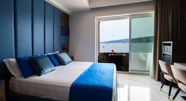 Номер Premier с видом на море Imperatrice Suites