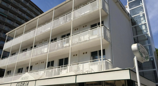 Albergo Gloria, Book Hotel Hoteller i Friuli Venezia Giulia med parkering, Parkering
