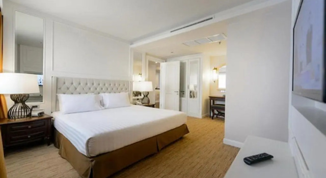 Люкс Executive с 2 комнатами Bliston Suwan Park View