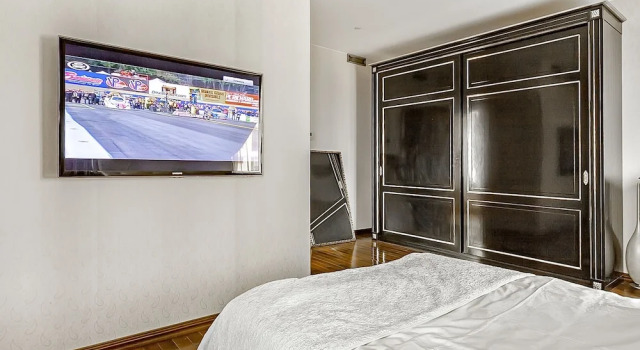 Prime Host apartments on Mosfilmovskaya, Prenota Appartamento ZAO Area Mosca, vicino a Stazione Metro Lomonovskij Prospekt