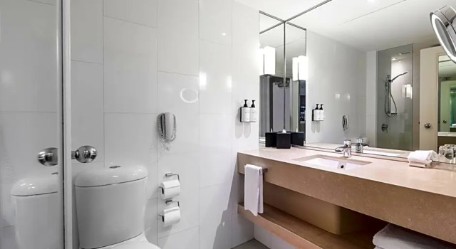 Четырёхместный семейный номер Classic InterContinental Melbourne The Rialto by IHG