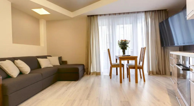 Apartment Royal III, Забронировать Апартаменты/квартира Белосток Подляское воеводство, рядом с Церковь Святого Роха