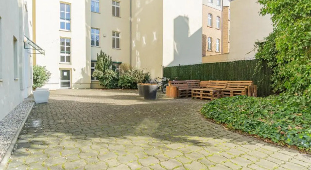Exklusive Stadtvilla-190qm- Parkplatz- 3Schlafzimmer- 2 Bäder- Netflix- Waschmaschine- 4 Etagen-nähe Theater, Забронировать Отель Котбус Бранденбург, рядом с Государственный театр Котбуса