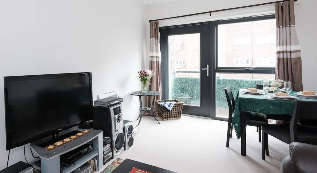 Charming 2BR Flat near Brixton and Clapham, Забронировать Отель Отели Англии 3 звезды, 3*