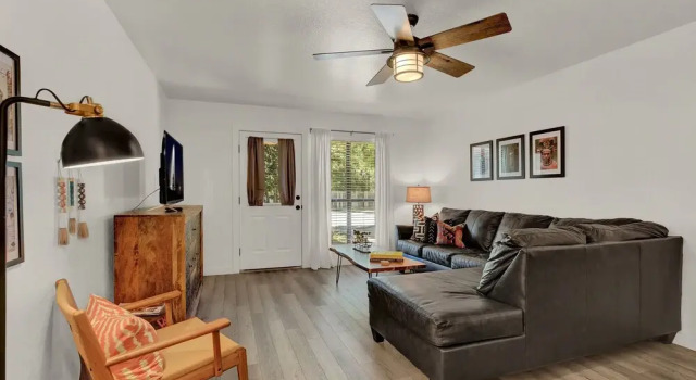New Stunning Casita With Hot Tub & Fire Pit