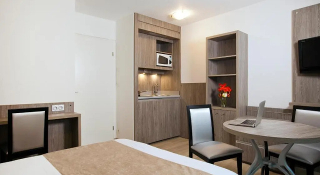 Студия Séjours & Affaires Reims Clairmarais