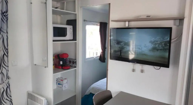 charmant mobil home 2 chambres Valras plage, Book Hotel Hoteller i Sérignan-Plage med pool, Swimmingpool