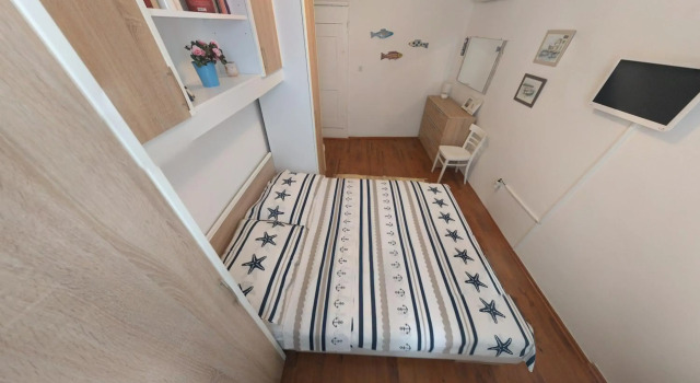 Family house in the old center, Prenota Hotel Hotel a Isole Quarnerine con parcheggio, Parcheggio