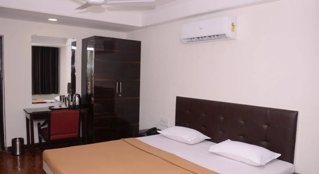 OYO 9806 Hotel Arvi, Забронировать Отель Отели штата Махараштры 3 звезды, 3*