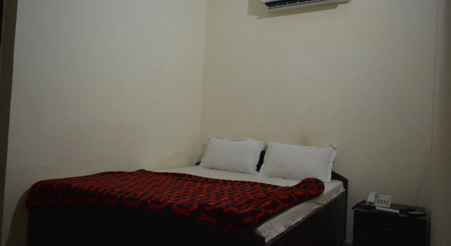 Shubham Hotel
