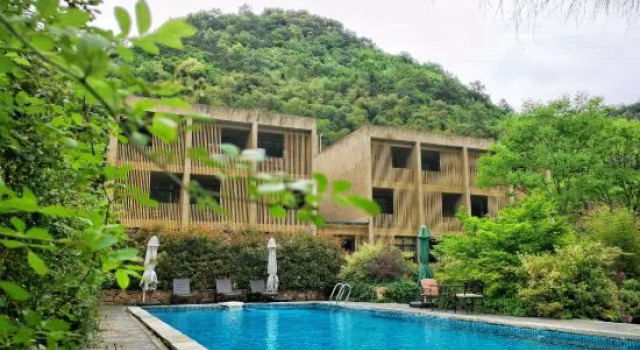 Faraway  Mountain, Prenota Hotel Hotel a Huzhou con piscina, Piscina