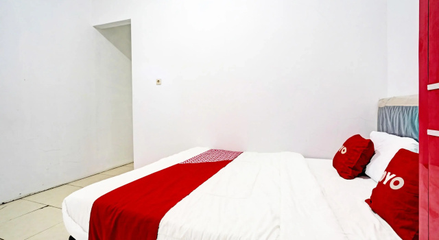 Camera Standard OYO 91329 Guest House Le-banon Syariah