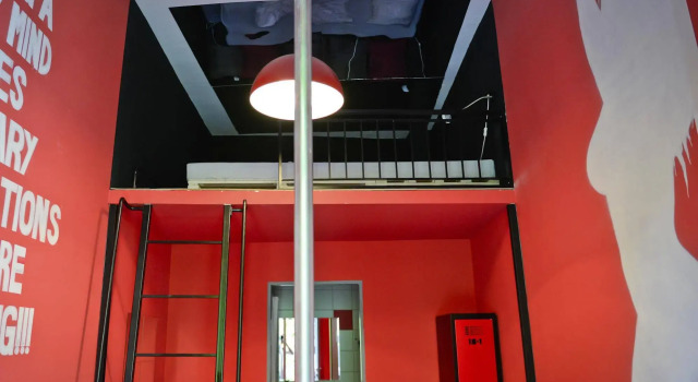 LOL Boutique Hostel City Center, Забронировать Хостел Хостелы Будапешта, рядом с Станция метро Vorosmarty Square, Хостел