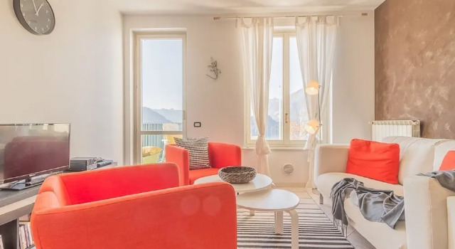 Sunset Flat Varenna Pino
