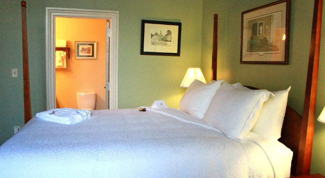 Двухместный Studio Suite Deluxe The Historic Brookstown Inn, Trademark Collection by Wyndham