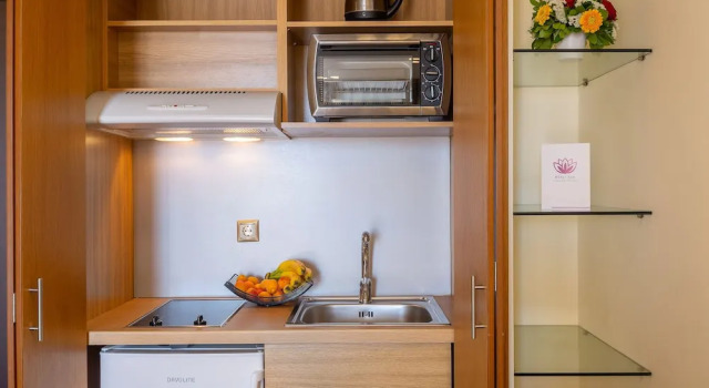 Номер Superior c 1 комнатой с балконом и с красивым видом из окна Oasis Hotel Apartments