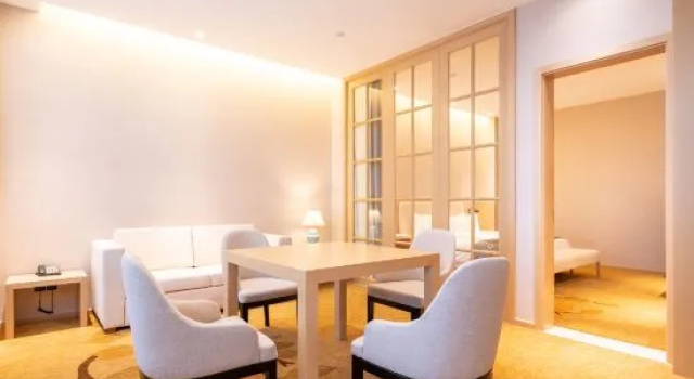 Люкс Xinxin Hotel (Linyi Longtan Road)