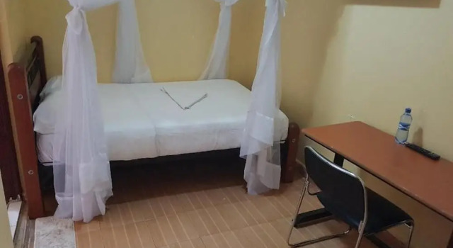 Camera Standard Lila Hotel