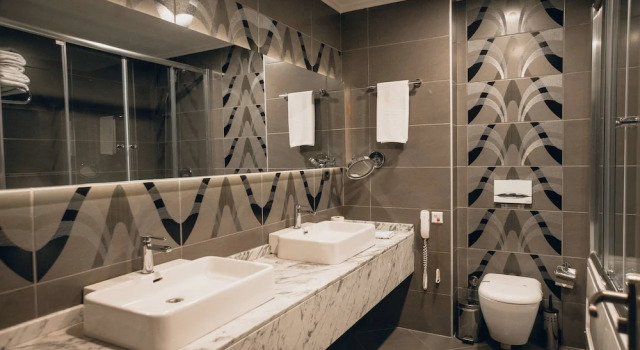 Standardní Dvoulůžkový s manželskou postelí Rodinný pokoj Hilly Hotel