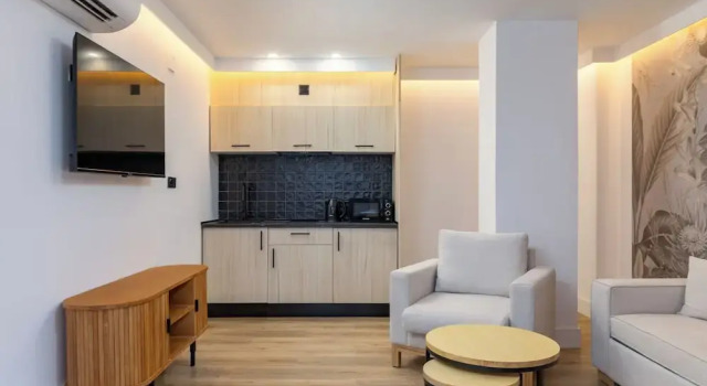 HA Retiro Suites, Забронировать Апарт-отель Ретиро Мадрид, рядом с Сайнс де Баранда