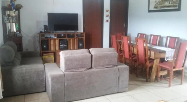 Casa Temporada Clebinho, Забронировать Отель Отели Тирадентис с парковкой, рядом с Tiradentes Serra Club, Парковка