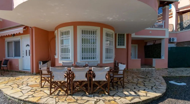 Villa Leo 2 , Dassia, Забронировать Вилла Отели периферии Ионических островов с парковкой, Парковка