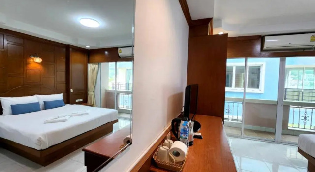 Двухместный номер Deluxe с балконом Chalita House