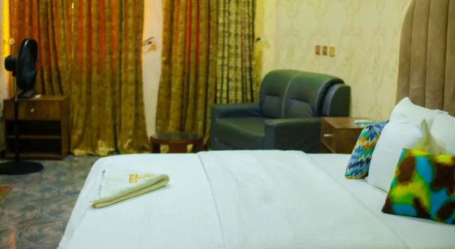 Номер Executive Ronkibog Crystal Hotel & Suites