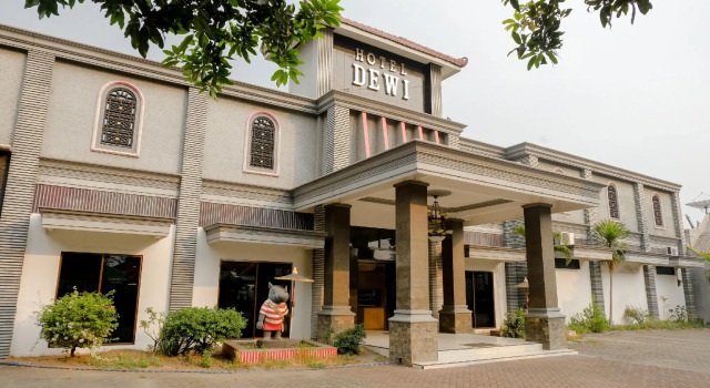 Hotel O Dewi