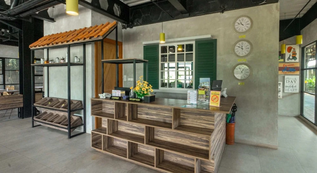 Summerville Hotel & Coffee Shop