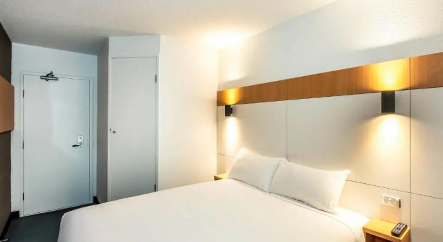 Двухместный номер Standard ibis Budget - Enfield