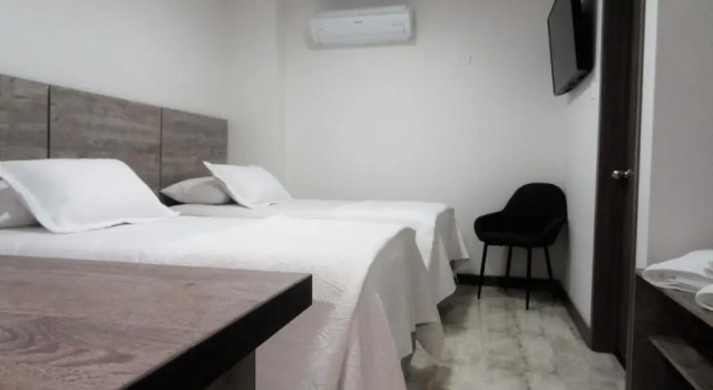 Standard Doppel Zimmer ARI Hotel