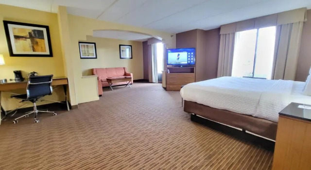 Люкс Superior Wingate by Wyndham Greensboro-Coliseum
