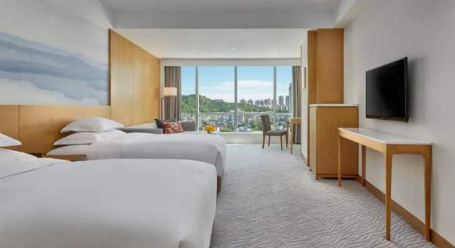 Двухместный номер Standard с видом на город Crowne Plaza Zhuhai City Center by IHG