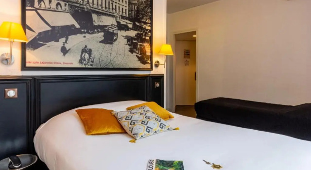 Трёхместный номер Standard Hôtel de France