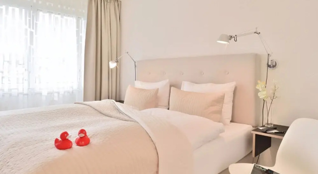 Апартаменты Deluxe с балконом Hotel SiX