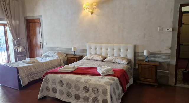 Люкс с балконом и с видом на город B&B i Rinascimenti