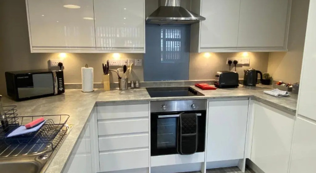 Marie’s Serviced Apartment 1 Bed CityStay, parking