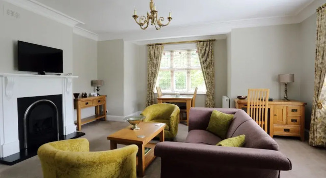 Arden House - Mackintosh Apartment