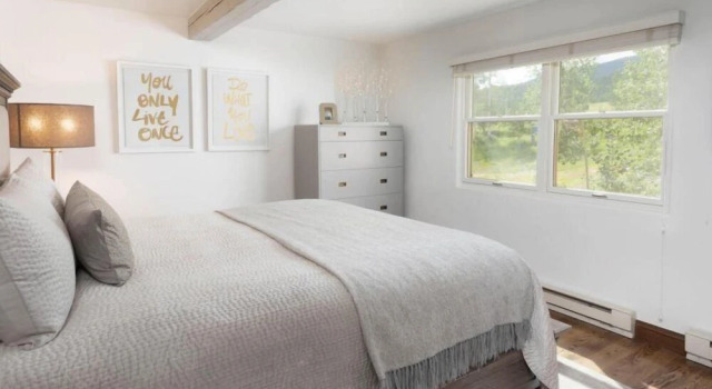 Ski In, Ski Out 2 Bedroom Gold-Rated Condo In Snowmass Village With Pool And Hot Tubs, Забронировать Отель Сноумасс-Виллидж Горнолыжный курорт Аспен-Сноумас, рядом с Krabloonik Dogsled Rides