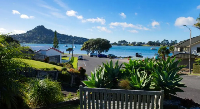 Семейный номер Standard с видом на море Tairua Shores Motel